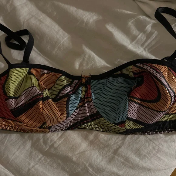 Bra - Picture 1 of 1